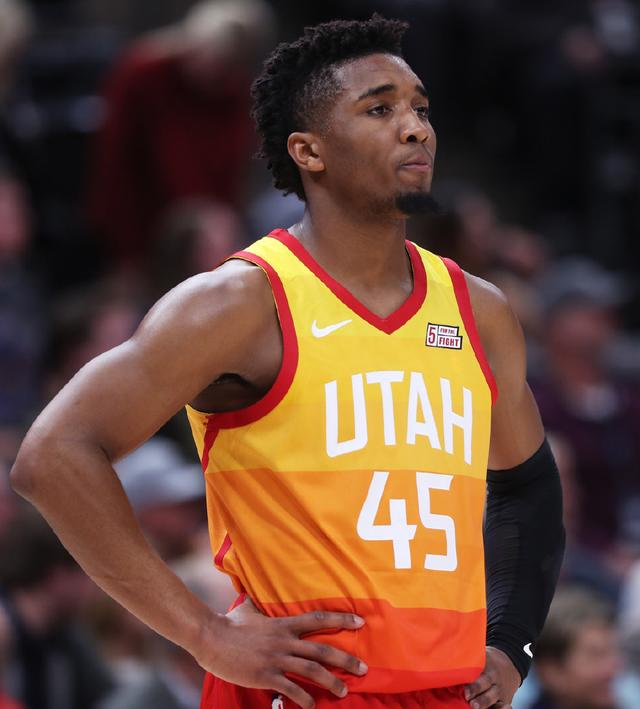 赛场上不断 赛场上不断