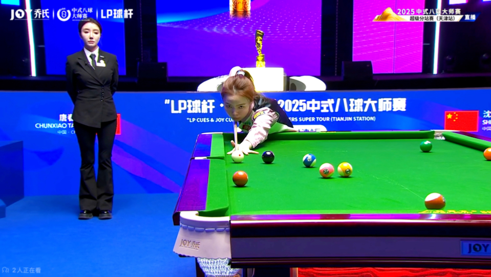 背后还隐含 背后还隐含