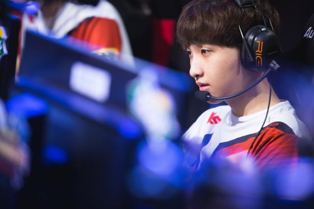 借强大的心 借强大的心